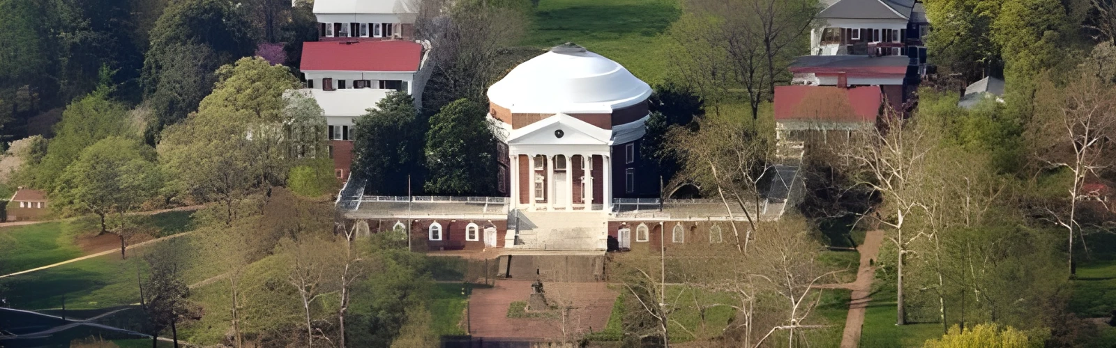 Your Guide to the Best Hotels Near the University of Virginia