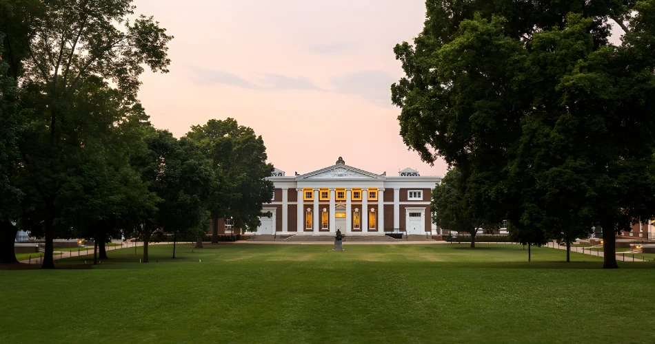 Your Guide to the Best Hotels Near the University of Virginia